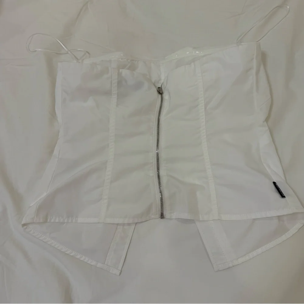 White Ruched Button-Up Top - Picture 2 of 2